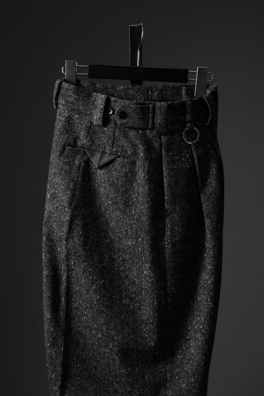 画像をギャラリービューアに読み込む, TARO HORIUCHI / th products Extra Volumed Tapered Trousers / Bishu Nep Tweed (grey)