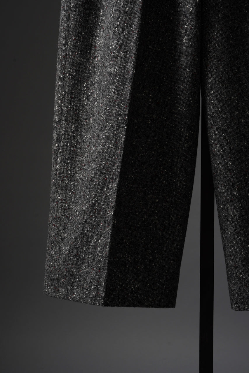 画像をギャラリービューアに読み込む, TARO HORIUCHI / th products Extra Volumed Tapered Trousers / Bishu Nep Tweed (grey)