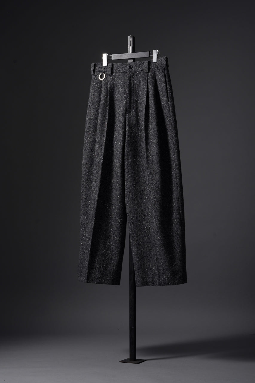 画像をギャラリービューアに読み込む, TARO HORIUCHI / th products Extra Volumed Tapered Trousers / Bishu Nep Tweed (grey)