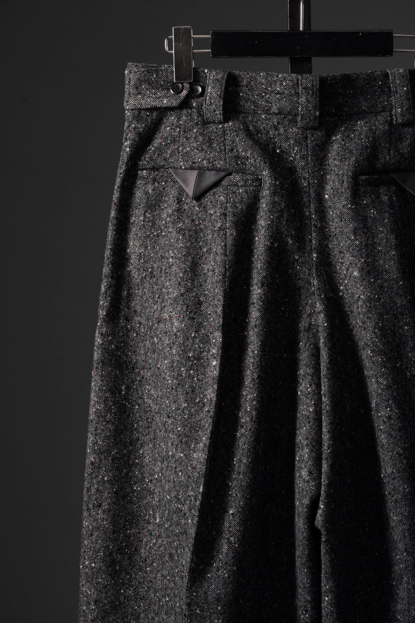 画像をギャラリービューアに読み込む, TARO HORIUCHI / th products Extra Volumed Tapered Trousers / Bishu Nep Tweed (grey)