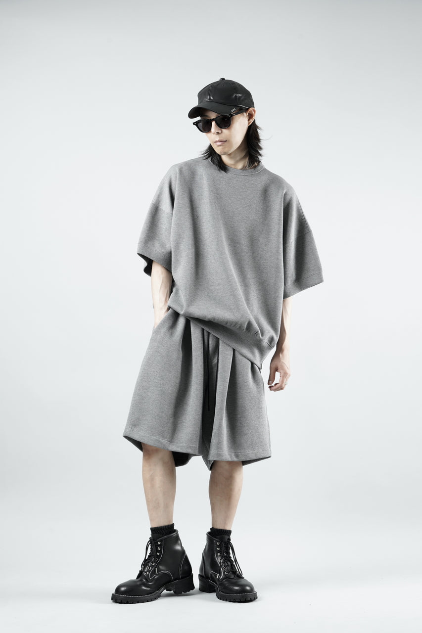 Load image into Gallery viewer, N/07 2 TUCKS EASY SHORTS / RIBBED CARDBOARD KNIT JERSEY (GREY)