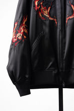 Load image into Gallery viewer, Y-3 Yohji Yamamoto GRAPHICS SOUVENIR JACKET / EMBROIDERY &amp; STRETCH SATIN (BLACK)