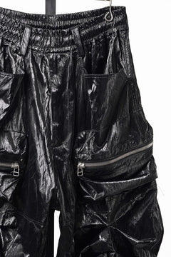 画像をギャラリービューアに読み込む, 【SAMPLE SALE】A.F ARTEFACT LEATHER TEX MONSTER TUCK SHORTS (BLACK)