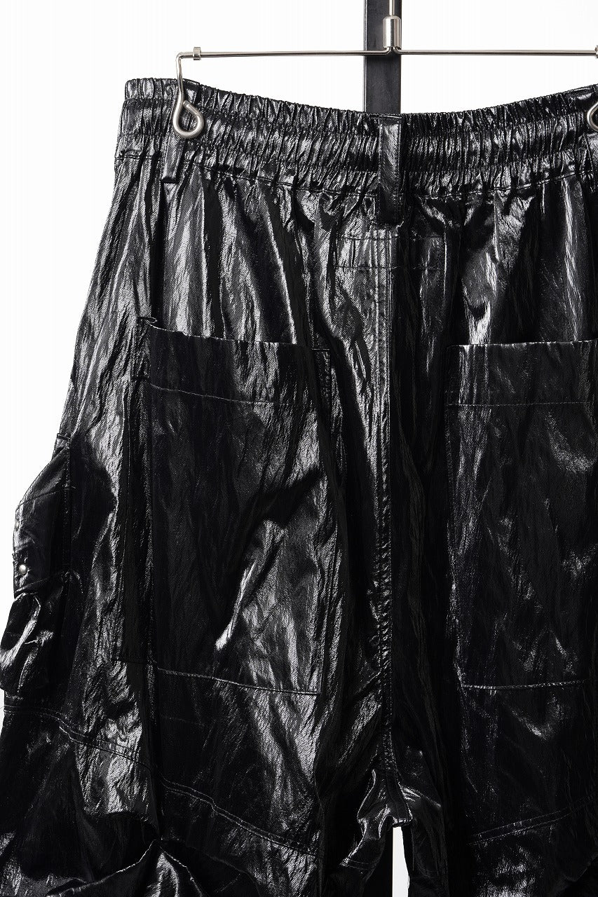 画像をギャラリービューアに読み込む, 【SAMPLE SALE】A.F ARTEFACT LEATHER TEX MONSTER TUCK SHORTS (BLACK)