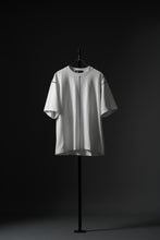 Load image into Gallery viewer, OBLADI JINBEI T SHIRT (WHITE)