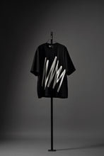 画像をギャラリービューアに読み込む, OBLADI BARCODE ZIGZAG T SHIRT (BLACK)