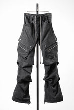 Load image into Gallery viewer, 【SAMPLE SALE】A.F ARTEFACT CARGO TUCK BAGGY PANTS / PIGMENT PROCESS (BLACK)