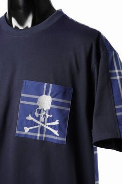 画像をギャラリービューアに読み込む, mastermind JAPAN MIXED-FABRIC POCKET SS TEE / REGULAR FIT (NAVY x NAVY)