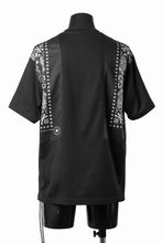 画像をギャラリービューアに読み込む, mastermind JAPAN BANDANA SS TEE / REGULAR FIT (BLACK x BLACK)