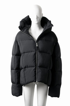 Load image into Gallery viewer, thom/krom BIG HOODIE OVERSIZED JACKET / WARM PUFFER (BLACK)
