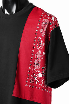 画像をギャラリービューアに読み込む, mastermind JAPAN BANDANA SS TEE / REGULAR FIT (BLACK x RED)