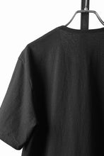 画像をギャラリービューアに読み込む, black crow x LOOM exclusive short sleeve tops / 20/1 Loop wheeled Cotton Jersey (BLACK)