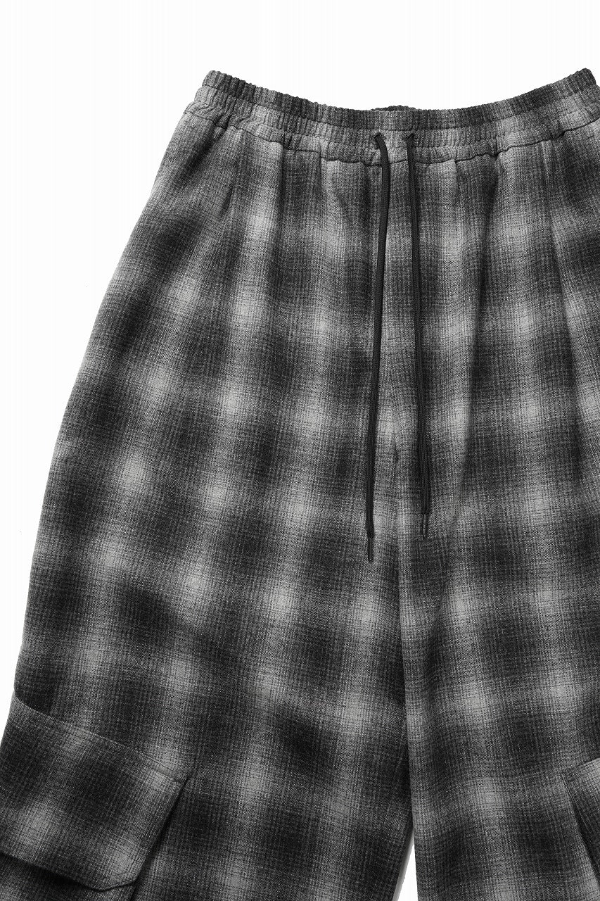 画像をギャラリービューアに読み込む, ISABEL BENENATO Virgin Wool Tartan Wide Trousers with Patch Pockets (BLACK)