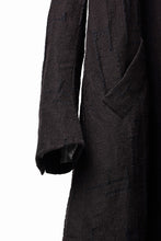 画像をギャラリービューアに読み込む, YUTA MATSUOKA long cook jacket coat / site plan jacquard (dark brown)