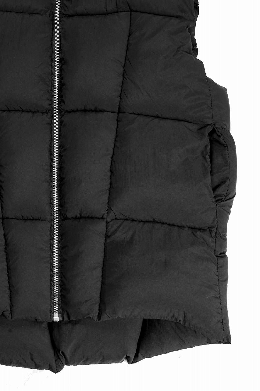 Load image into Gallery viewer, thom/krom BIG HOODIE OVERSIZED VEST / WARM PUFFER (BLACK)