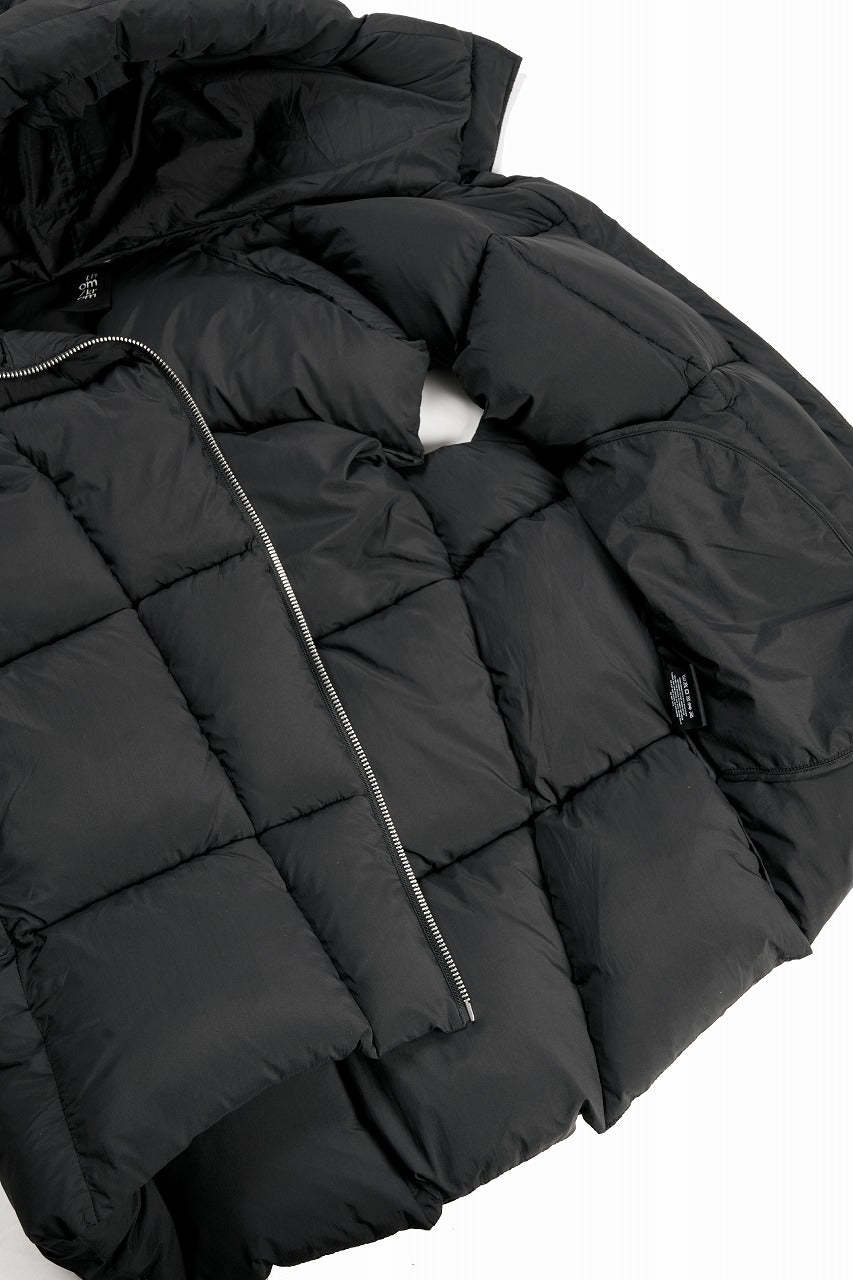 Load image into Gallery viewer, thom/krom BIG HOODIE OVERSIZED VEST / WARM PUFFER (BLACK)