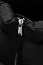 Load image into Gallery viewer, thom/krom BIG HOODIE OVERSIZED JACKET / WARM PUFFER (BLACK)