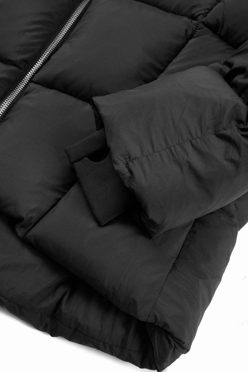 Load image into Gallery viewer, thom/krom BIG HOODIE OVERSIZED JACKET / WARM PUFFER (BLACK)