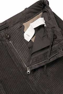 Load image into Gallery viewer, Ten c PANTALONE CARGO / GARMENT DYED CORDUROY STRETCH (CAFE TURCO)