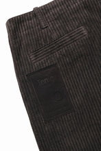Load image into Gallery viewer, Ten c PANTALONE CARGO / GARMENT DYED CORDUROY STRETCH (CAFE TURCO)