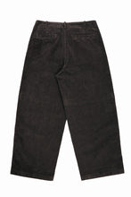 Load image into Gallery viewer, Ten c PANTALONE CARGO / GARMENT DYED CORDUROY STRETCH (CAFE TURCO)