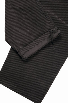 Load image into Gallery viewer, Ten c PANTALONE CARGO / GARMENT DYED CORDUROY STRETCH (CAFE TURCO)