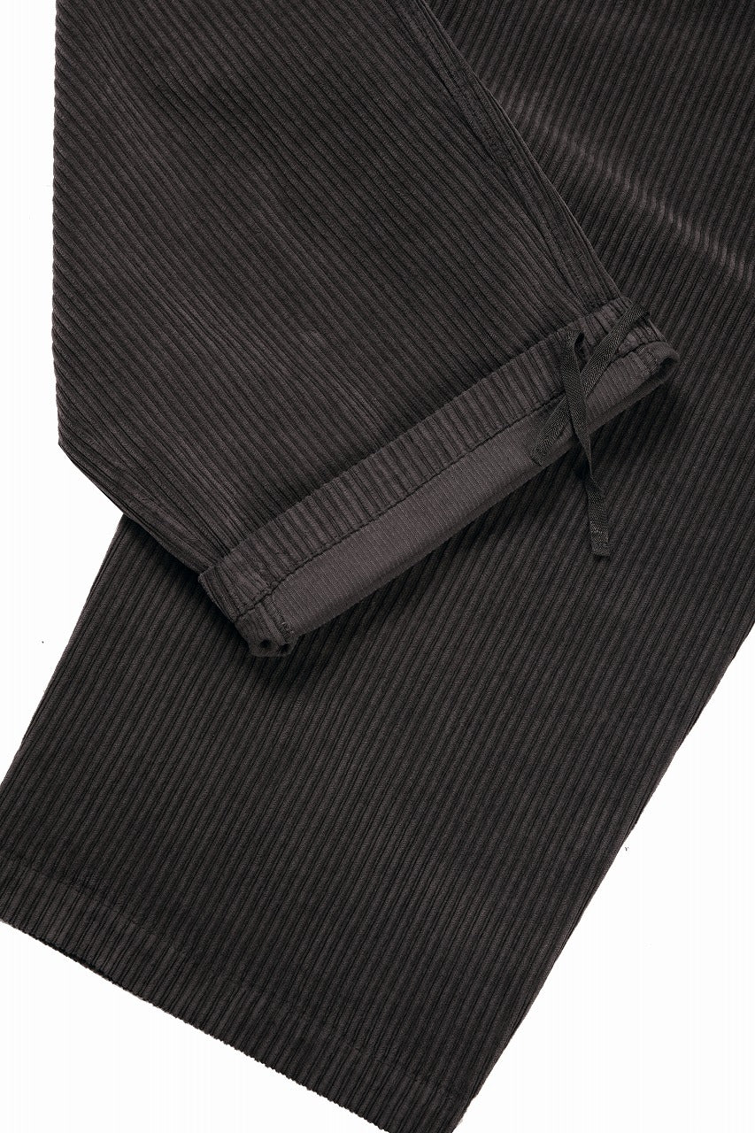 Load image into Gallery viewer, Ten c PANTALONE CARGO / GARMENT DYED CORDUROY STRETCH (CAFE TURCO)