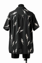 Load image into Gallery viewer, Y's for men x MASSES TE PATTERN DISCHARGE PRINT H/S SHIRT (BLACK)