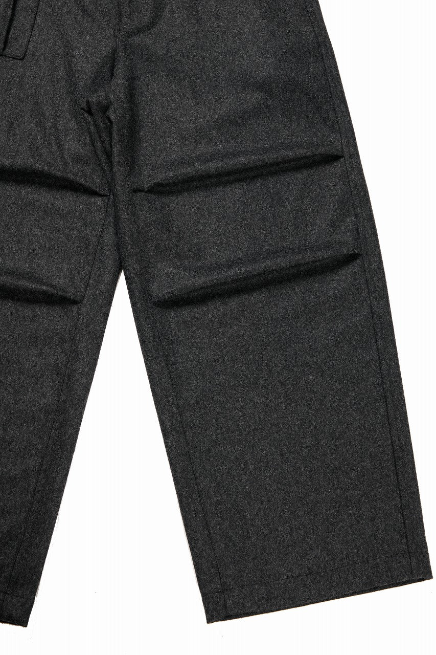 Load image into Gallery viewer, Ten c PANTALONE CARGO - TASCONATO / MILITARY WOOL FLANNEL (VEDVA NERA)