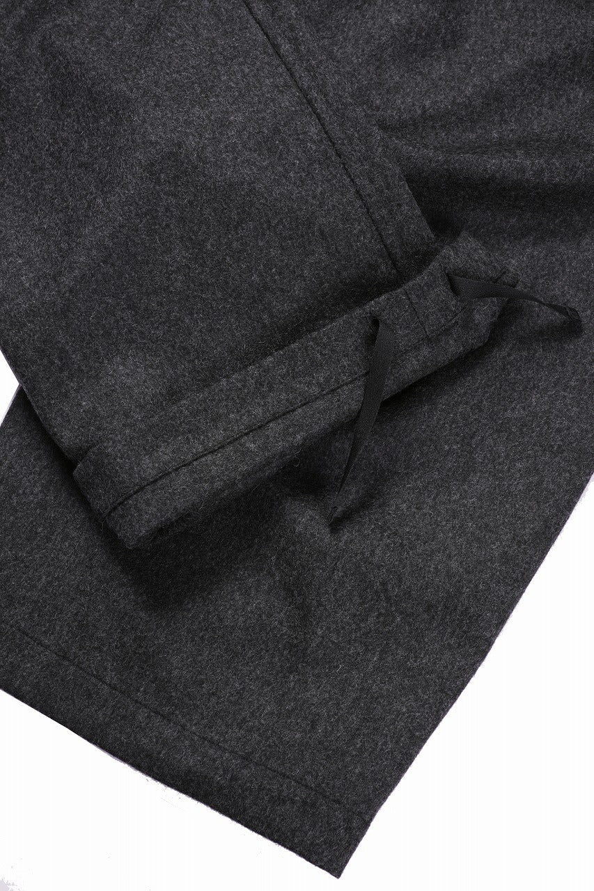 Load image into Gallery viewer, Ten c PANTALONE CARGO - TASCONATO / MILITARY WOOL FLANNEL (VEDVA NERA)