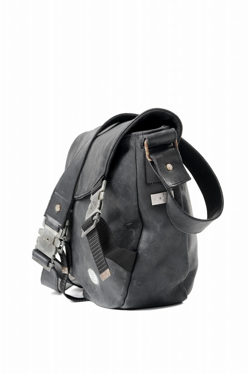画像をギャラリービューアに読み込む, ierib Messenger Bag with Industrial Buckles / Horse Nubuck Leather (BLACK)
