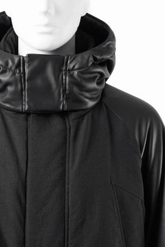 画像をギャラリービューアに読み込む, beauty : beast CONTRAST SLEEVE PADDED BLOUSON (BLACK)