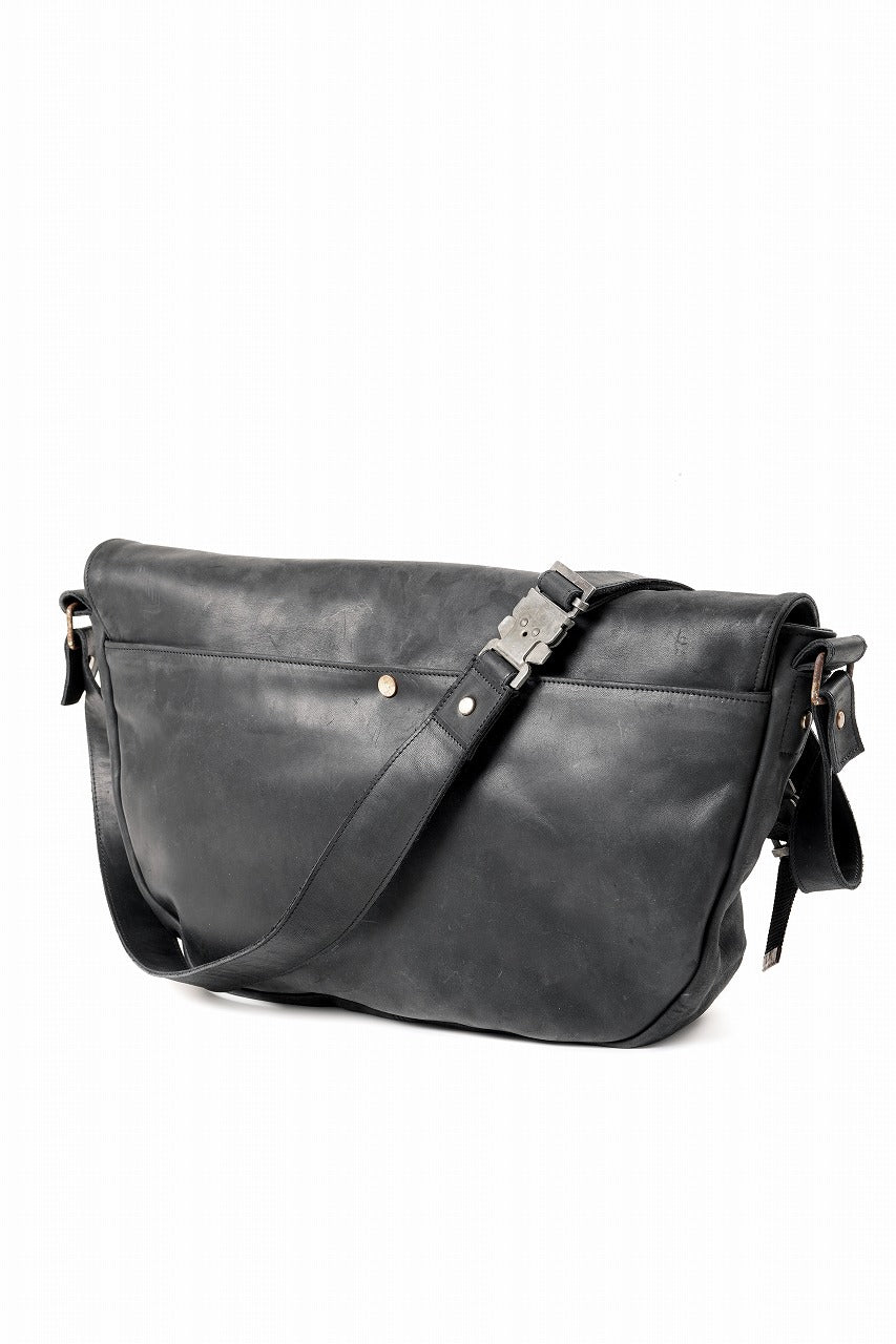 画像をギャラリービューアに読み込む, ierib Messenger Bag with Industrial Buckles / Horse Nubuck Leather (BLACK)