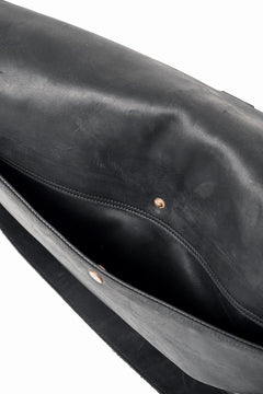 画像をギャラリービューアに読み込む, ierib Messenger Bag with Industrial Buckles / Horse Nubuck Leather (BLACK)