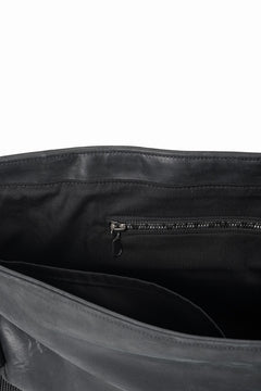 画像をギャラリービューアに読み込む, ierib Messenger Bag with Industrial Buckles / Horse Nubuck Leather (BLACK)