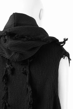 Load image into Gallery viewer, 【SAMPLE SALE】A.F ARTEFACT KNIT WAIST COAT (BLACK)