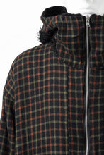 Load image into Gallery viewer, 【SAMPLE SALE】A.F ARTEFACT REVERSIBLE HOODIE COAT (BLACK)