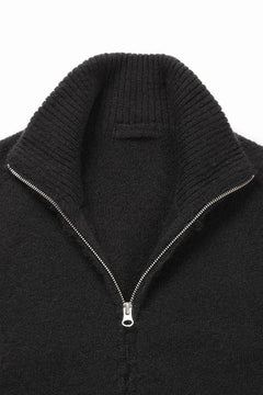 Load image into Gallery viewer, Ten c MAGLIERIA MAGLIA APERTA / BRUSHED STRETCH WOOL (NERO)