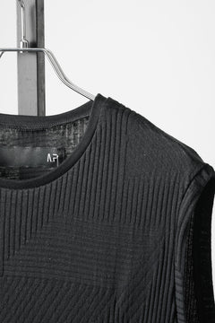画像をギャラリービューアに読み込む, A.F ARTEFACT DEFORMED STRIPE PATTERN TANK TOP (BLACK)