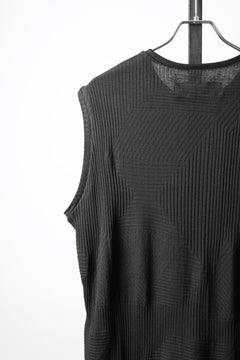 画像をギャラリービューアに読み込む, A.F ARTEFACT DEFORMED STRIPE PATTERN TANK TOP (BLACK)