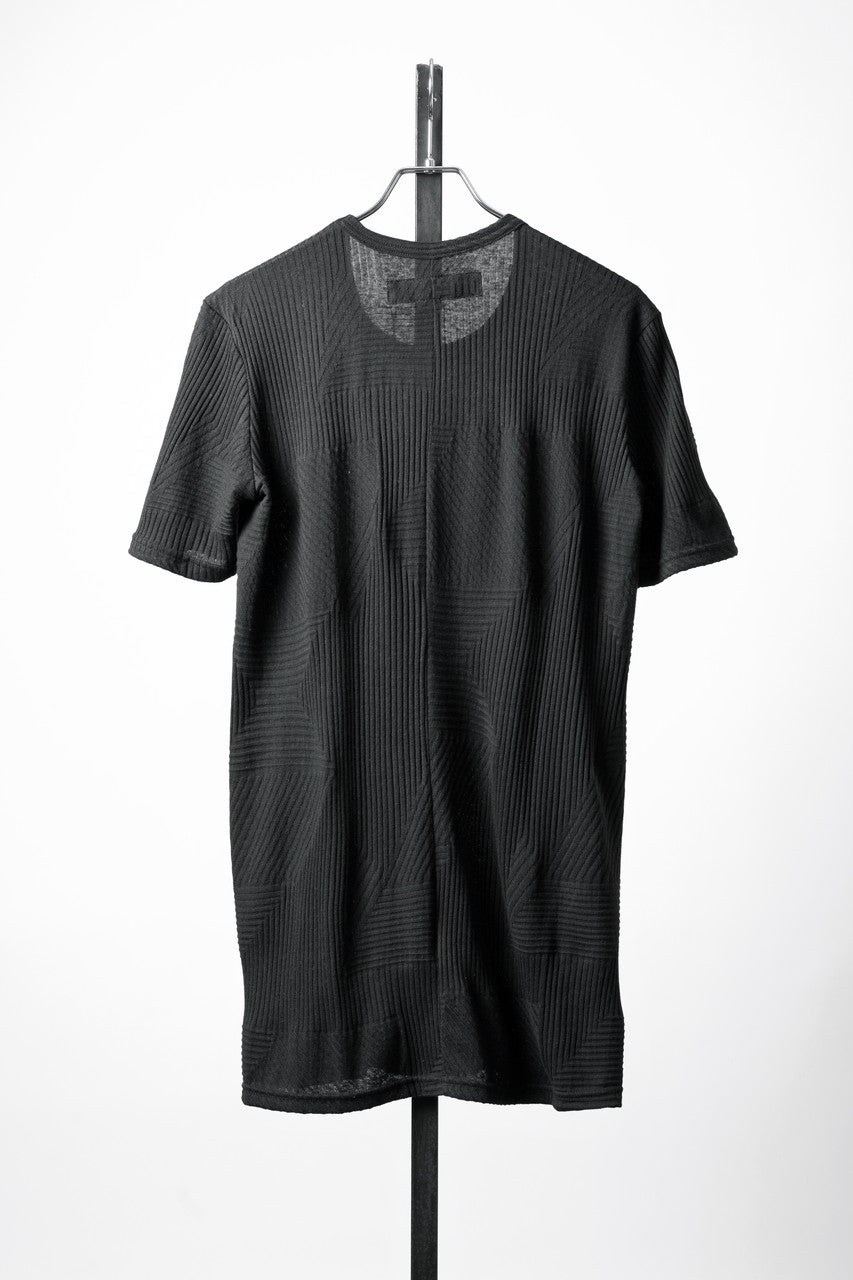 A.F ARTEFACT DEFORMED STRIPE PATTERN SLIM TEE (BLACK) | エーエフ