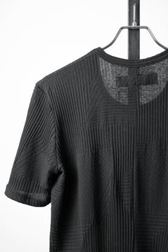 画像をギャラリービューアに読み込む, A.F ARTEFACT DEFORMED STRIPE PATTERN SLIM TEE (BLACK)