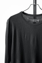画像をギャラリービューアに読み込む, A.F ARTEFACT DEFORMED STRIPE PATTERN LONG SLEEVE TOPS (BLACK)