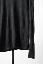 画像をギャラリービューアに読み込む, A.F ARTEFACT DEFORMED STRIPE PATTERN LONG SLEEVE TOPS (BLACK)