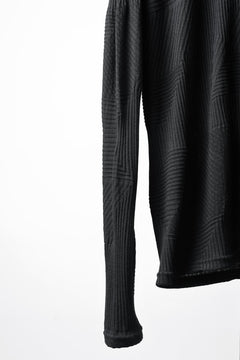 画像をギャラリービューアに読み込む, A.F ARTEFACT DEFORMED STRIPE PATTERN LONG SLEEVE TOPS (BLACK)