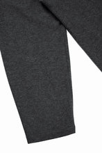 画像をギャラリービューアに読み込む, F/CE. OVERSIZED EASY PANTS / FLEX DART JERSEY (CHARCOAL)