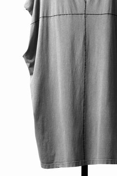 Load image into Gallery viewer, thom/krom FRENCH SLEEVE T-SHIRT / OVERSIZED FIT (DARK USED GREY)