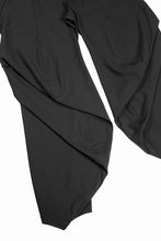 画像をギャラリービューアに読み込む, beauty : beast CROISSANT FLARE DOUBLE POCKET PANTS / SOLID VERSION (BLACK)