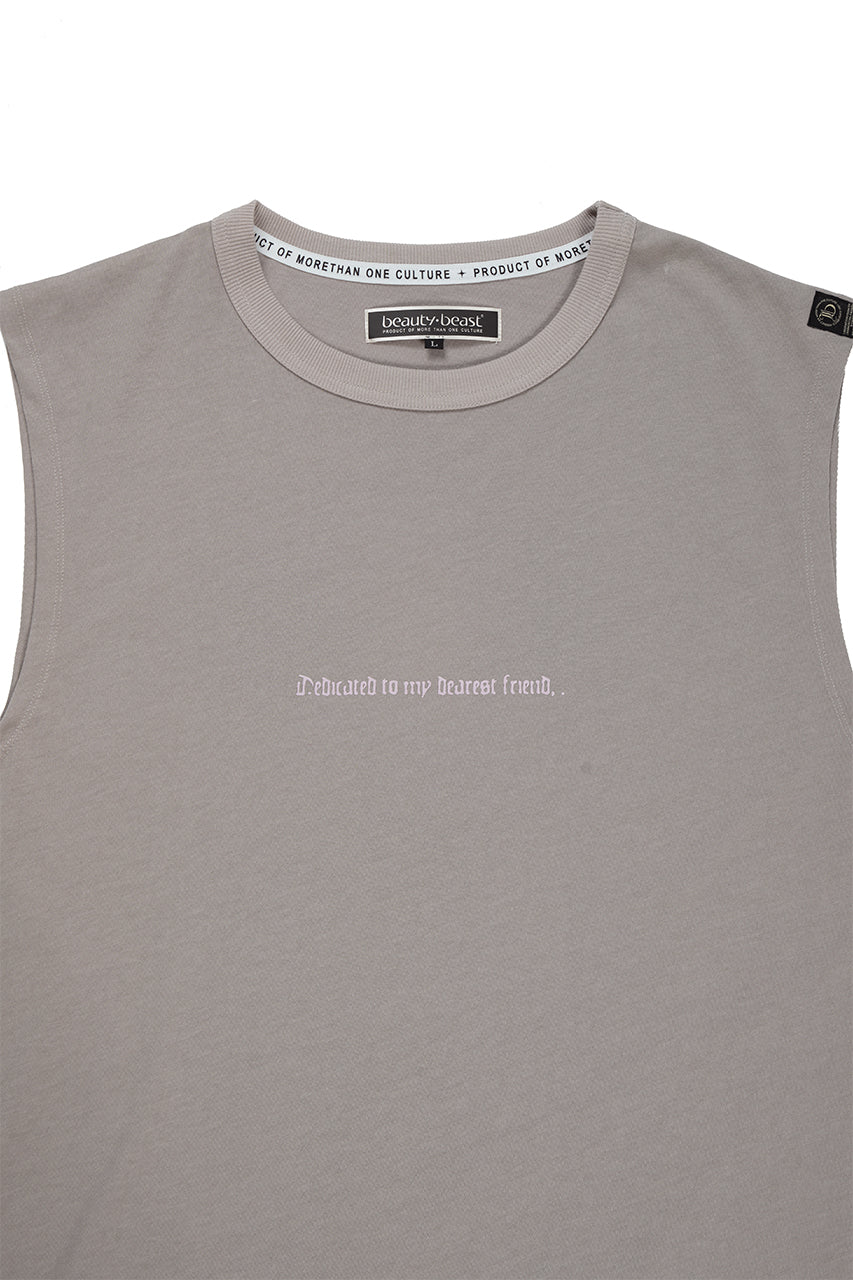 beauty : beast ESSENTIAL GRAPHIC LINE SLEEVELESS TEE (PRAYER / LIGHT MOCHA)