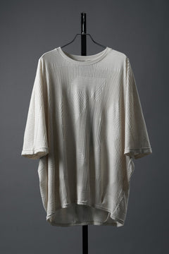 画像をギャラリービューアに読み込む, A.F ARTEFACT DEFORMED STRIPE PATTERN DOLMAN TEE (CREAM)